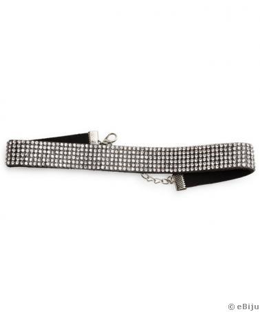 Fekete choker, 6 sor fehér kristállyal díszítve