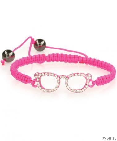 Rózsaszín szemüveg karkötő textilből, fehér kristályokkal