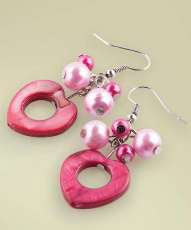 Rózsaszín szívecskés fülbevaló, gyöngyházból