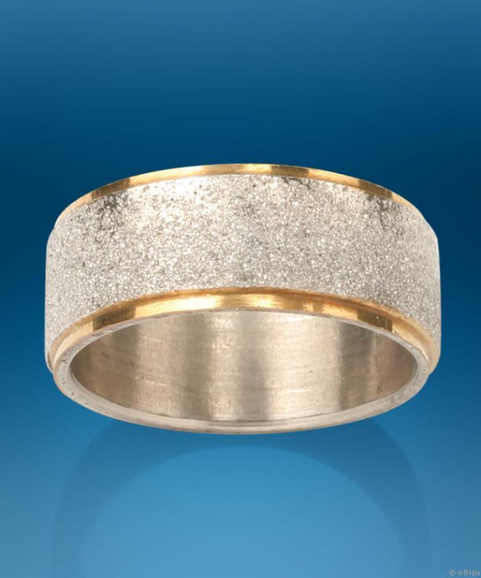 Arany színű uniszex gyűrű, ezüst sávval (16 mm)
