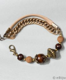 Barna fa gyöngyös karkötő, bronzszínű akrillal