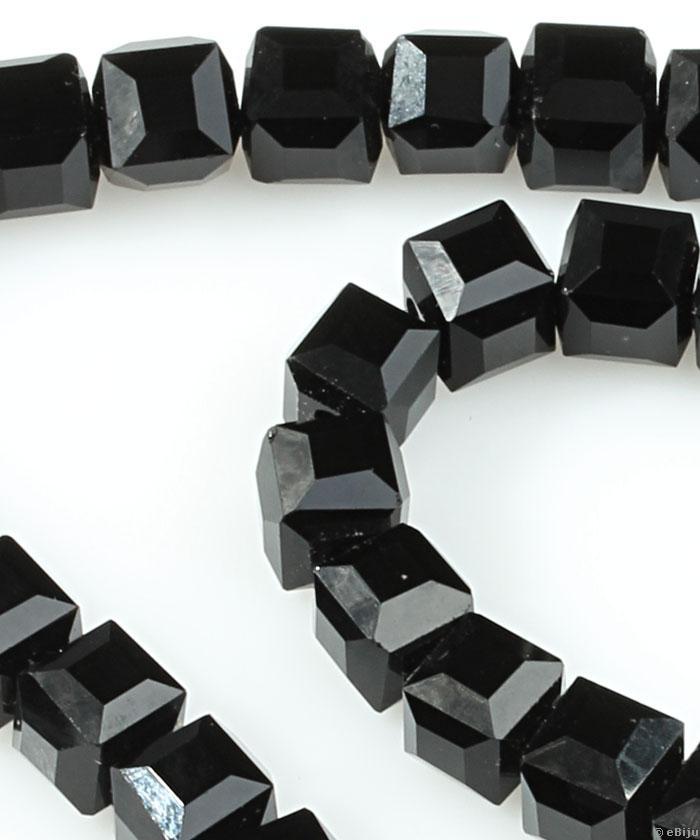 Csiszolt kocka kristály gyöngyök, fekete, 0.8 cm