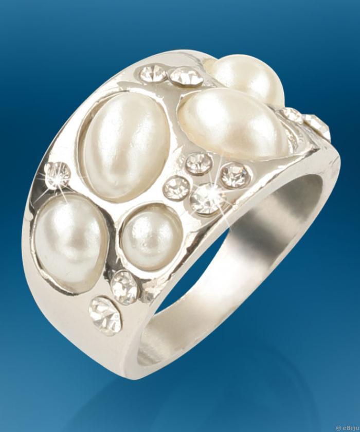 Ezüstszínű gyűrű fehér üveggyöngyökkel és kristályokkal, 16 mm