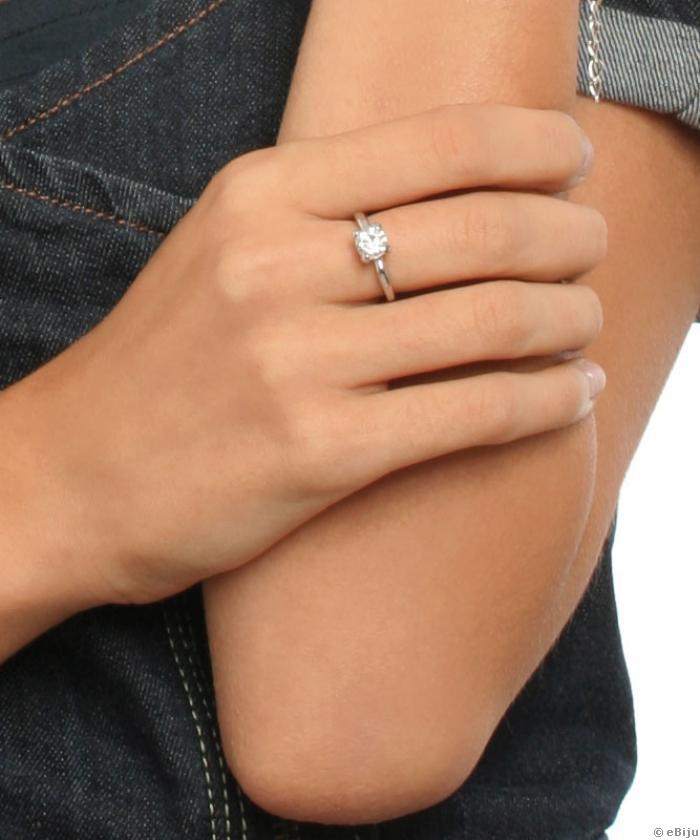 Fehér egy kristályos jeggyűrű típusú gyűrű