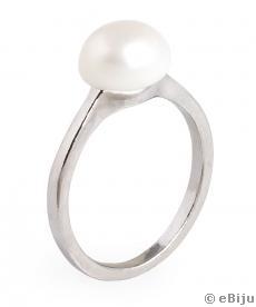 Fehér tenyésztett gyöngy gyűrű ezüstszínű fémmel