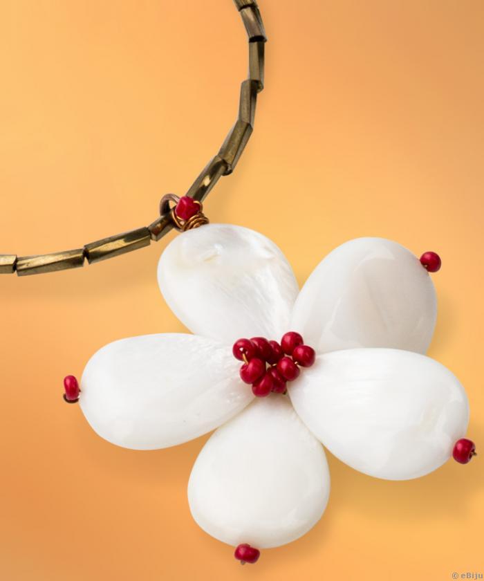  Fehér virág nyakék gyöngyházból