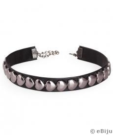Fekete choker, gunmetal színű akril szívecskékkel