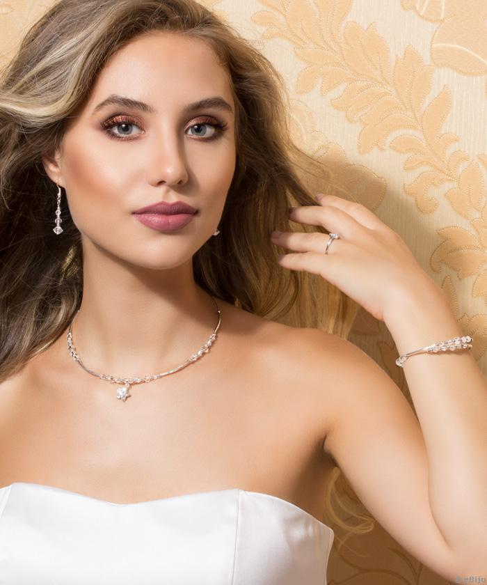 Fix nyakék, rondelle és bikónikus fehér kristályokkal