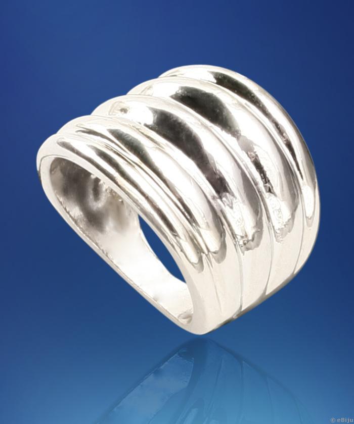 Három hullámból álló ezüst színű fém gyűrű, 17 mm-es méret