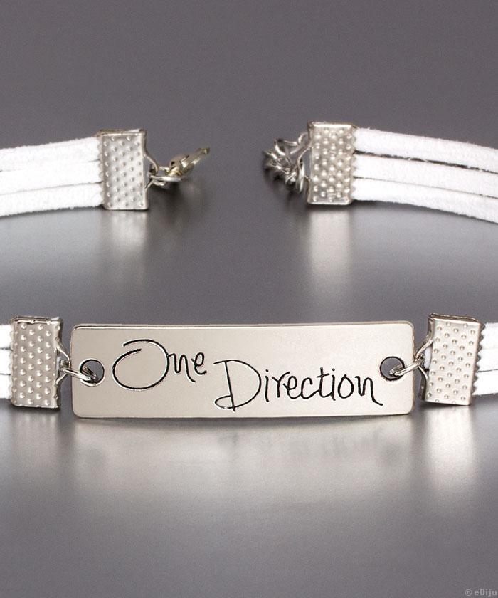 ‘One Direction‘ choker nyakék