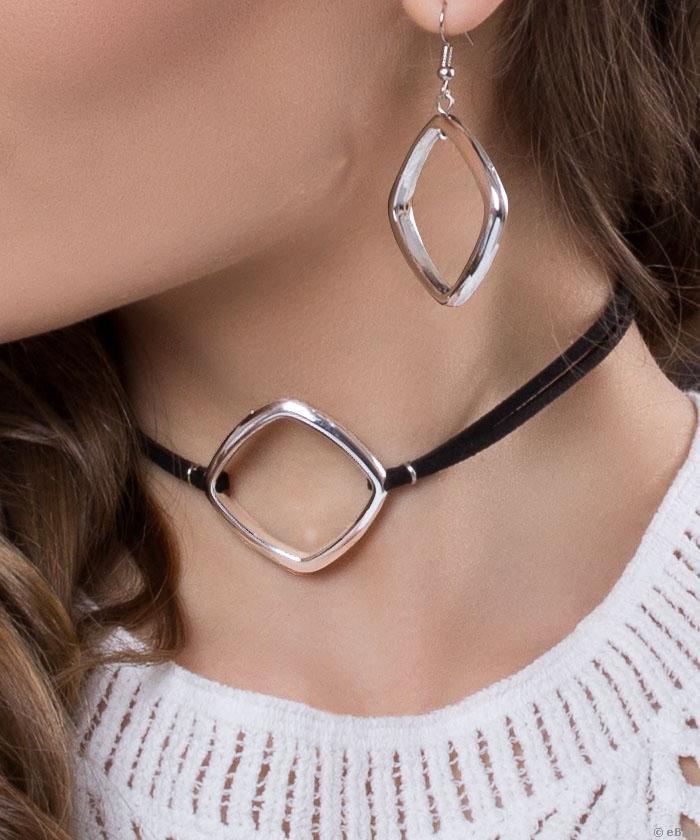 Rombusz alakú formával készült choker nyakék