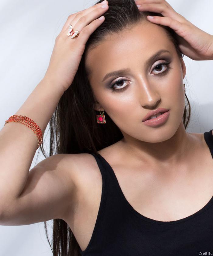 Rózsaszín pillangó gyűrű, aranyszínű fémből