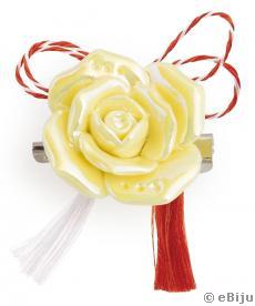 Sárga rózsa tavaszköszöntő bross, porcelánból
