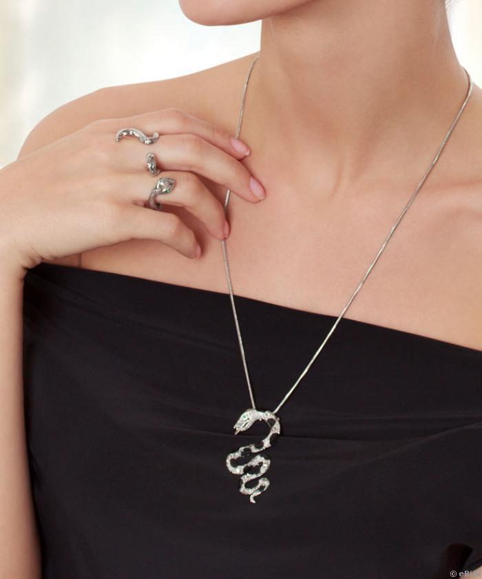 Swarovski kígyós nyakék és fülbevaló szett