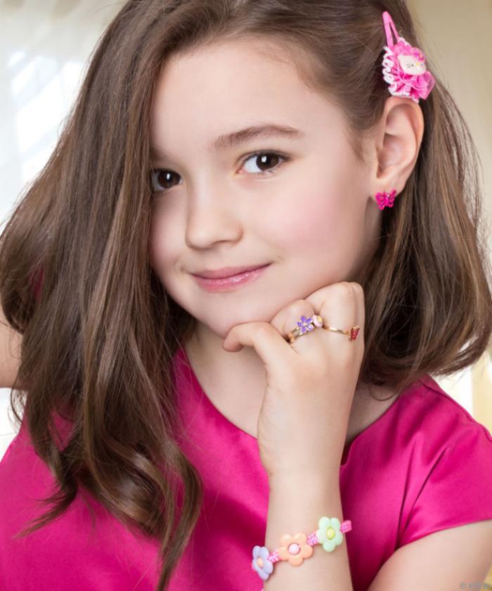 Színes virágos kislány  karkötő, rózsaszín fonott textilből