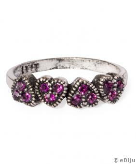 Szivecskés gyűrű lila kristályokkal